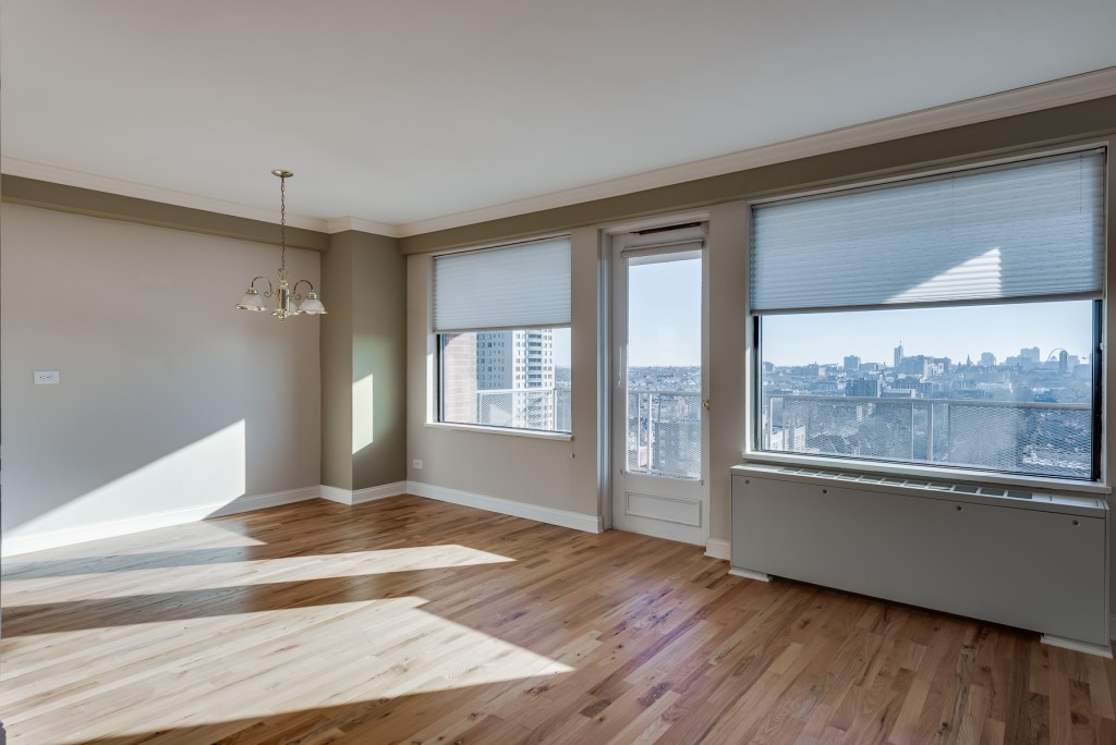 Photographs of a condo on West Pine Boulevard in the Central West End of St. Louis, Missouri for Dielmann Sotheby's International Realty Agent Ted Wight