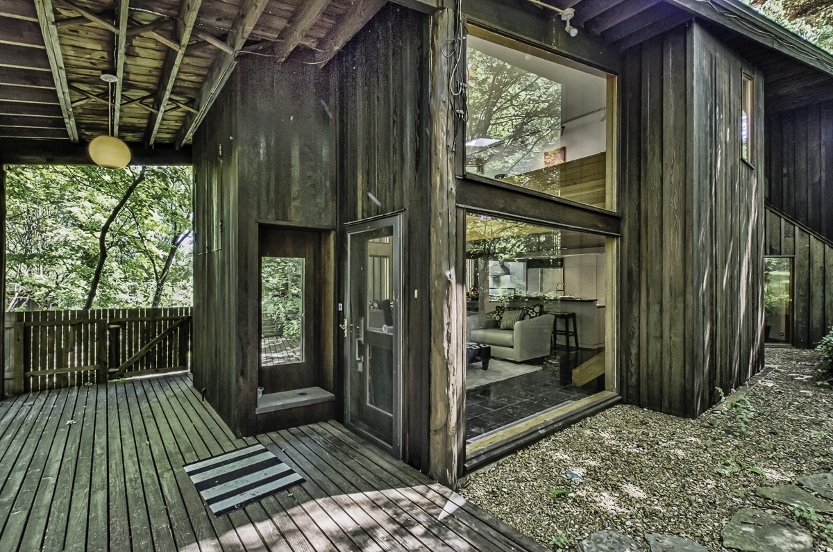 Photographs of a residence on Sappington Spur in Kirkwood, Missouri for Dielmann Sotheby's International Realty Agent Ted Wight