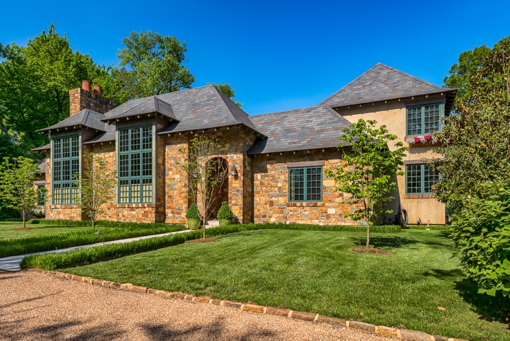 Photographs of a home on Lay Road in Ladue, Missouri for Dielmann Sotheby's International Realty agent Ted Wight