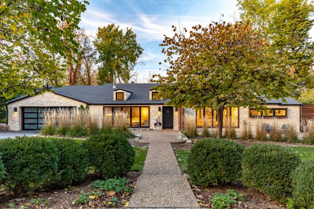 Completely Updated California Contemporary Ranch 9135 Clayton Road