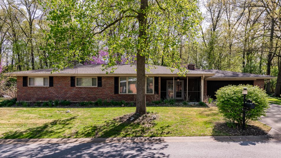 Completely Updated Home in Crystal Lake Park 2316 Divot Drive