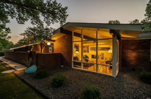Updated and Sparkling Mid-Century Modern | 20 Sunswept Drive