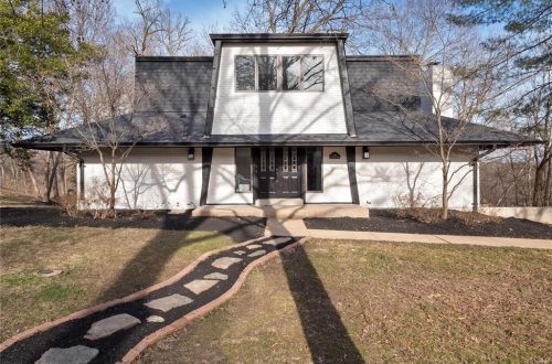 Fully Renovated Contemporary in the Heart of Des Peres | 12862 Whitehorse Lane