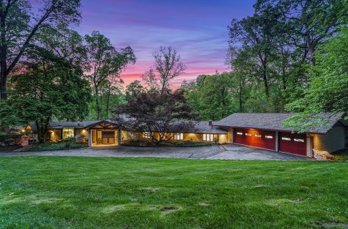 A Lakefront Mid-Century Estate in Chesterfield | 6 Arrowhead Estates