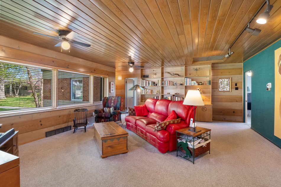 Exquisite MCM Home Designed By Isadore Shank 28 Maryhill Lane